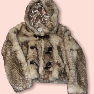 Forever 21 Faux Fur Jacket❤️‍🔥❤️‍🔥